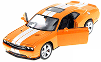 Welly - Dodge Challenger SRT Hard Top (2013, 1/24 scale diecast model car, Asstd.) 24049/4D