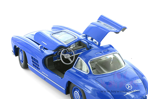 Welly - Mercedes-Benz 300 SL Hardtop (1/24 scale diecast model car, Blue) 24064WBU