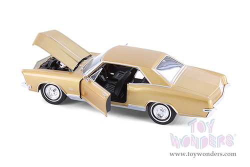 Showcasts® Collectibles - Buick® Riviera™ Grand Sport Hardtop (1965, 1/24 scale diecast model car, Asstd.) 24072/4D MAP: $19.99