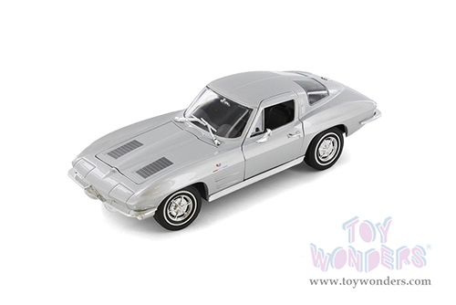 Showcasts® Collectibles - Chevrolet® Corvette® Hardtop (1963, 1/24 scale diecast model car, Asstd.) 24073/4D MAP: $19.99