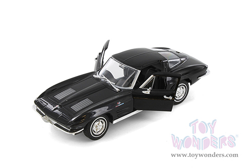Showcasts® Collectibles - Chevrolet® Corvette® Hardtop (1963, 1/24 scale diecast model car, Asstd.) 24073/4D MAP: $19.99