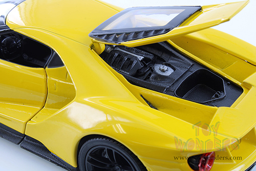 Showcasts® Collectibles - Ford GT Hardtop (2017, 1/24 scale diecast model car, Asstd.) MAP: $19.99