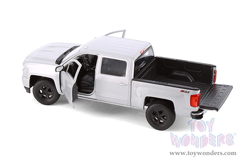Showcasts® Collectibles - Chevrolet® Silverado™ Pickup (2017, 1/29 scale diecast model car, Asstd.) 24083/4D MAP: $19.99