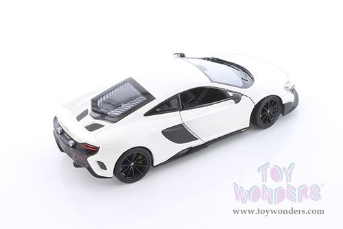 Welly - McLaren 675LT Coupe (1/24 scale diecast model car, White) 24089WWT
