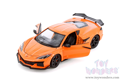 Welly - Chevrolet® Corvette® Z06 Hardtop (2023, 1/24 scale diecast model car, Orange) 24120WOR
