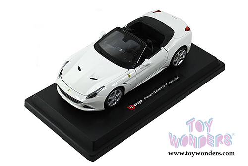 BBurago Ferrari Race & Play - Ferrari California T Open Top (1/24 scale diecast model car, White) 26011W