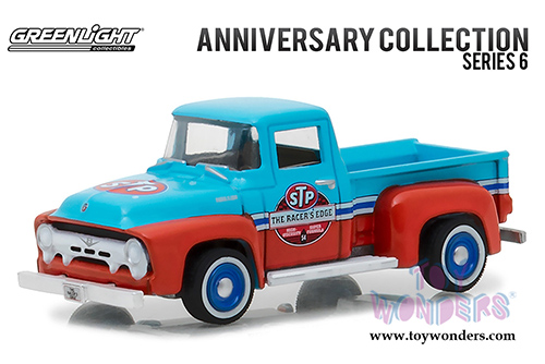 Greenlight - Anniversary Collection Series 6 | Ford F-100 Truck STP 65th Anniversary (1954, 1/64 scale diecast model car, Blue/Orange) 27940A/48