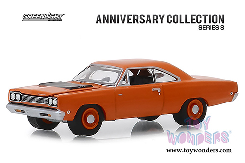 Greenlight - Anniversary Collection Series 8 | Plymouth HEMI Road Runner - 426 HEMI 50 Years (1968, 1/64 scale diecast model car, Orange) 27980C/48