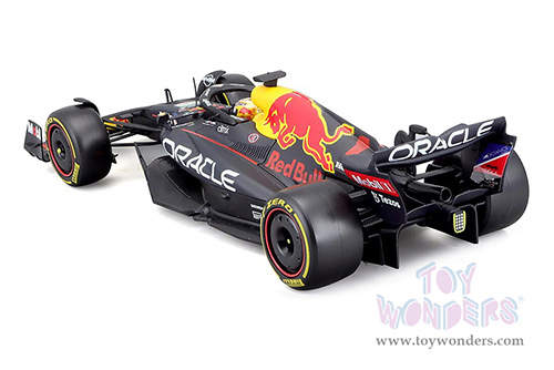 Bburago - Oracle Red Bull Racing RB18 #1 Max Verstappen with Driver Formula One F1 Abu Dhabi GP "Drivers' Champion" (2022) (1/24 scale diecast model car, Black) 18-28026/1