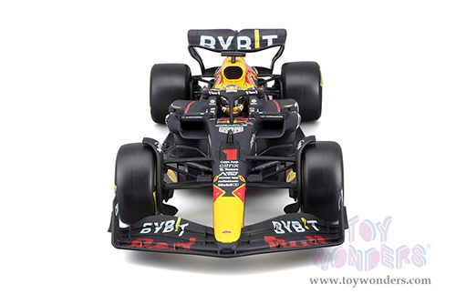 Bburago - Oracle Red Bull Racing RB18 #1 Max Verstappen with Driver Formula One F1 Abu Dhabi GP "Drivers' Champion" (2022) (1/24 scale diecast model car, Black) 18-28026/1