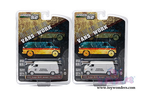 Greenlight - Dodge B-100 Van Animal Control (1976, 1/64 scale diecast model car, White) 29782/48