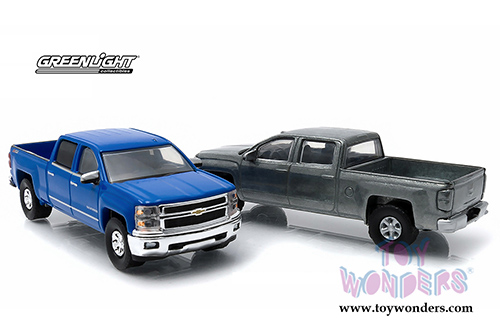 Greenlight Firstcut - Chevrolet Silverado LTZ Z71 (2014, 1/64 scale diecast model car, Blue and Bare metal) 29827