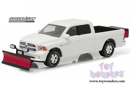 Greenlight - Dodge Ram 1500 Pick-Up Truck with Snow Plow and Salt Spreader (2015, 1/64 scale diecast model car,  White) 29863