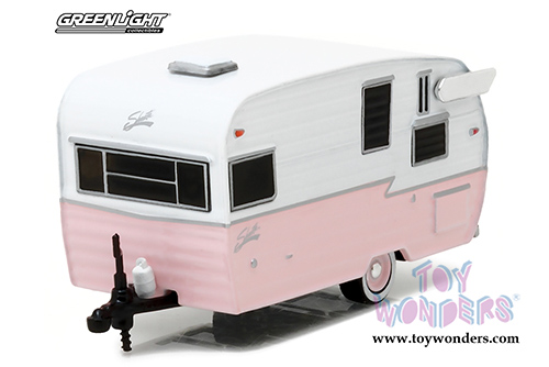 Greenlight - Shasta 15ft Airflyte Trailer (1/64 scale diecast model car, Pink) 29877/48