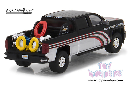 Greenlight - Chevrolet&reg; Silverado Pickup Truck with Safety Equipment in Truck Bed (2015, 1/64 scale diecast model car, Black) 29896/48