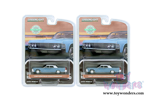 Greenlight - Lincoln Continental Soft Top (1965, 1/64 scale diecast model car, Huron Blue) 29932/48