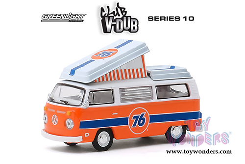  Greenlight - Club Vee-Dub Series 10 | Volkswagen Westfalia Campmobile - Union 76 (1973, 1/64 scale diecast model car, Orange/White) 29980B/48