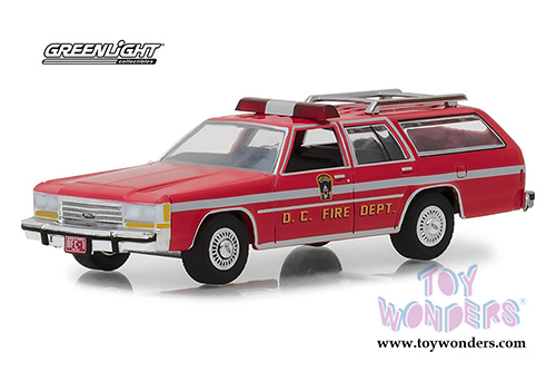 Greenlight - Ford LTD Crown Victoria Wagon Washington D.C. Fire Department (1990, 1/64 scale die cast model car, Red) 29999/48