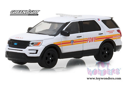 Greenlight - Ford Interceptor Utility Commissioner Liaison Fire Department City of New York (FDNY) (2017, 1/64 scale diecast model car, White) 30012/48