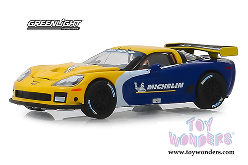 Greenlight - Chevrolet&reg; Corvette&reg; C6R Michelin Tires (2009, 1/64 scale diecast model car, Blue/Yellow) 30074/48