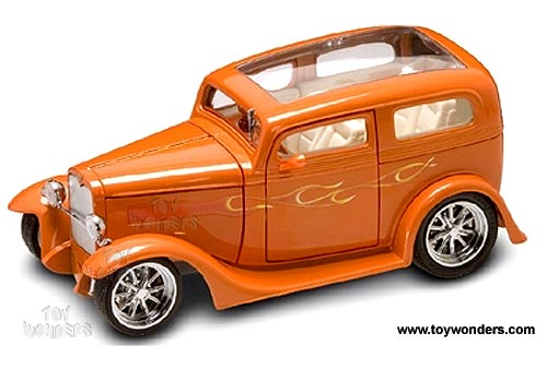 Yatming Shyne Rodz - Ford Model A Sedan w/ Dices (1931, 1/18 scale diecast model car, Orange) 30078