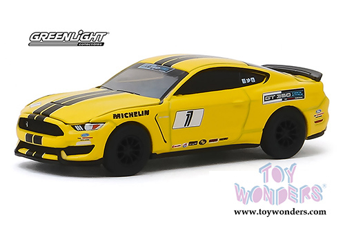 Greenlight - Ford Mustang Shelby GT350 - Ford Performance Racing School GT350 Track Attack #1 (2016, 1/64 scale diecast model car, Triple Yellow) 30134/48