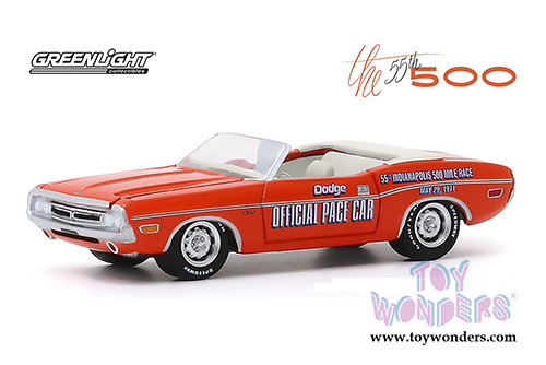 Greenlight - Dodge Challenger Convertible 55th Indianapolis 500 Mile Race Dodge Official Pace Car (1971, 1/64 scale diecast model car, Orange) 30144/48