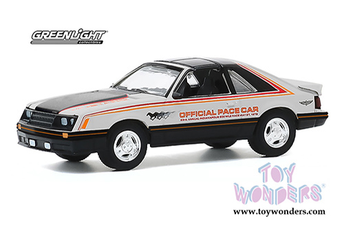 Greenlight - Ford Mustang Official Pace Car 63rd Annual Indianapolis 500 Mile Race (1979, 1/64 scale diecast model car, White/Black) 30166/48