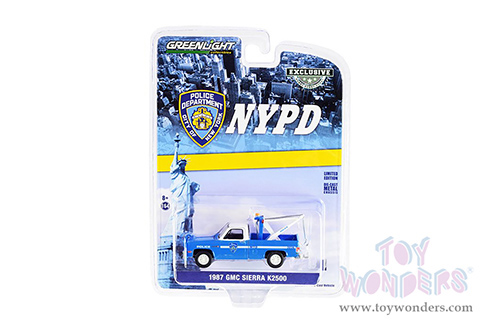 Greenlight - GMC Sierra K2500 with Drop in Tow Hook - New York City Police Dept (NYPD) (1987, 1/64 scale diecast model car, Blue) 30236/48