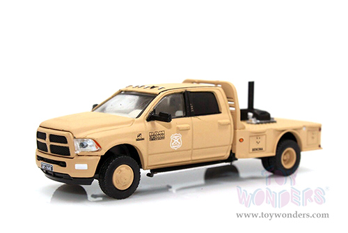 Greenlight - Dodge Ram 3500 Dually Flatbed Gooseneck Carabineros De Chile Military Truck (2018, 1/64 scale die cast model car, Matte Tan) 30271/48