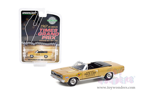 Greenlight - Plymouth GTX HEMI Convertible - 1967 Los Angeles Times Grand Prix at Riverside International Raceway Official Pace Car (1968, 1/64 scale diecast model car, Gold Metallic) 30272/48