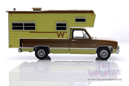 Greenlight - Chevrolet&reg; C20 Silverado Camper Special with Winnebago Slide-In Camper (1986, 1/64 scale diecast model car, Copper Canyon & Doeskin Tan) 30288/48