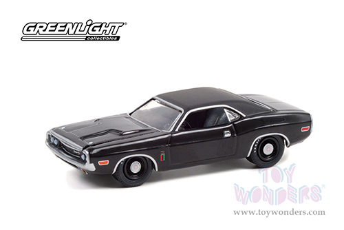 Greenlight - Dodge Challenger R/T 426 HEMI - The Black Ghost (1970, 1/64 scale diecast model car, Black) 30297/48