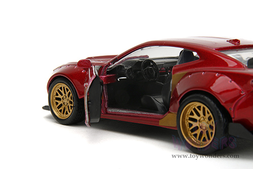 Jada Toys - Hollywood Rides | Marvel Avengers Chevrolet® Camaro® with Iron Man Diecast Figure (2016, 1/32 scale diecast model car, Red/Gold) 30309