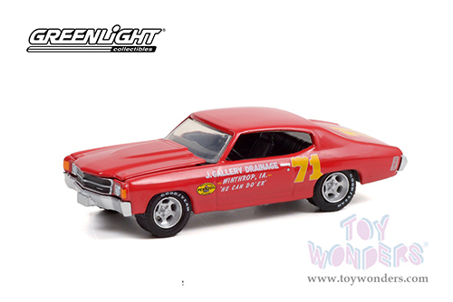 Greenlight - Doc Mayner's Chevrolet&reg; Chevelle #71 - J. Gallery Drainage Winthrop, IA - Pennzoil (1972, 1/64 scale diecast model car, Red) 30315/48