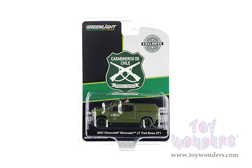 Greenlight - Chevrolet&reg; Silverado LT Trail Boss Z71 Police with Camper Shell - Carabineros de Chile Grupo de Operaciones Policiales Especiales (GOPE) (2021, 1/64 scale diecast model car, Green) 30318/48