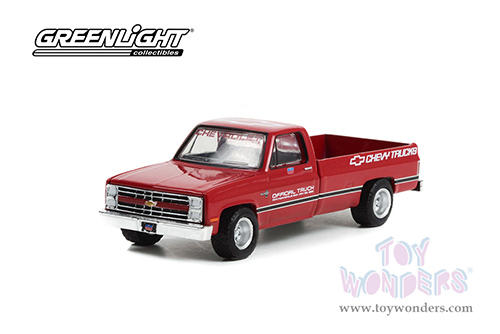 Greenlight - Chevrolet® Silverado Pickup - 70th Annual Indianapolis 500 Mile Race Official Truck (1986, 1/64 scale diecast model car, Red) 30340/48