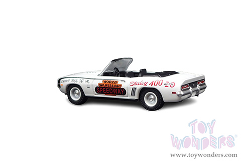 Greenlight - Chevrolet&reg; Camaro Convertible - North Wilkesboro Speedway Official Pace Car, North Wilkesboro, North Carolina (1969, 1/64 scale diecast model car, White) 30346/48