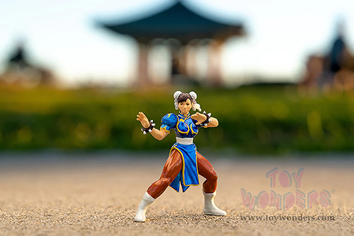 Jada Toys - Hollywood Rides | Mazda RX-7 with Chun-Li Diecast Figure "Street Fighter" (1993, 1/24, diecast model car, Blue) 30838