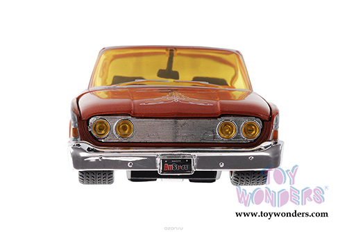 Maisto All Stars - Ford Starliner Hardtop (1960, 1/24 scale diecast model car, Orange) 31038OR