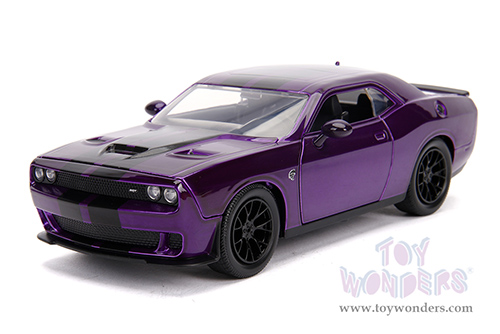 Jada Toys Bigtime Muscle - Dodge Challenger SRT Hellcat (2015, 1/24 scale diecast model car, Purple with Black Stripes) 31063