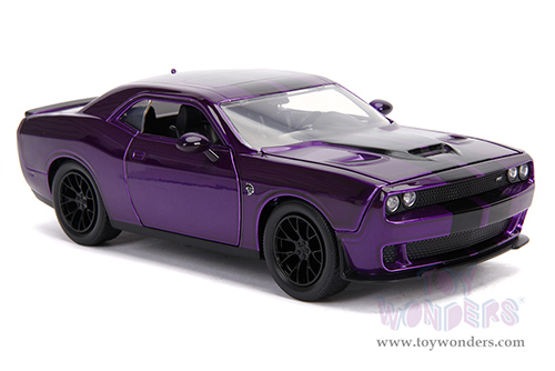 Jada Toys Bigtime Muscle - Dodge Challenger SRT Hellcat (2015, 1/24 scale diecast model car, Purple with Black Stripes) 31063
