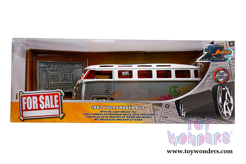 Jada Toys - 20th Anniversary | For Sale Volkswagen Bus (1962, 1/24, diecast model car, Raw Metal/White) 31075