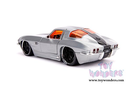 Jada Toys - 20th Anniversary | Lopro Lifestyle Chevrolet&reg; Corvette&reg; Sting Ray&trade; Hardtop (1963, 1/24, diecast model car, Raw Metal) 31079