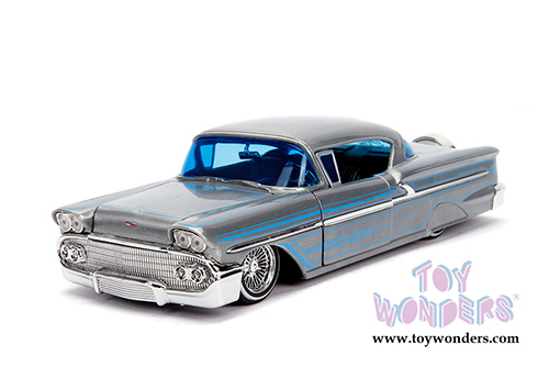 Jada Toys - 20th Anniversary | Street Low Chevrolet&reg; Impala&trade; Hardtop (1958, 1/24, diecast model car, Raw Metal/Blue) 31082