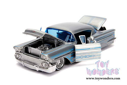 Jada Toys - 20th Anniversary | Street Low Chevrolet&reg; Impala&trade; Hardtop (1958, 1/24, diecast model car, Raw Metal/Blue) 31082