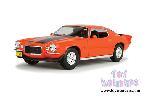 Maisto - Special Edition | Chevrolet&reg; Camaro&reg; Hardtop (1971, 1/18 scale diecast model car, Orange) 31131OR