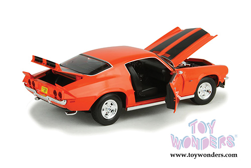 Maisto - Special Edition | Chevrolet&reg; Camaro&reg; Hardtop (1971, 1/18 scale diecast model car, Orange) 31131OR