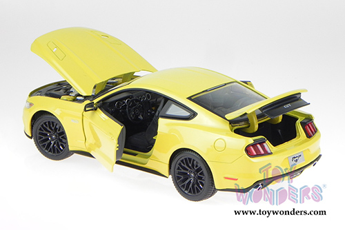 Maisto Special Edition - Ford Mustang Hardtop (2015, 1/18 scale diecast model car, Yellow) 31197YL