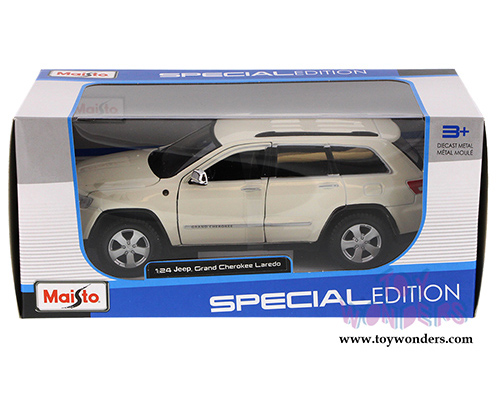 Maisto - Jeep Grand Cherokee Laredo SUV (1/24 scale diecast model car, White) 31205W